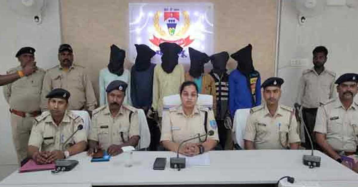 बेटी की हत्या कर गड्ढे में लाश दफनाने के आरोपी पिता सहित छह गिरफ्तार